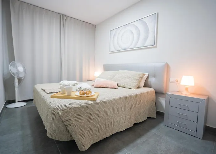 Orlando 85 Complex - Адехе