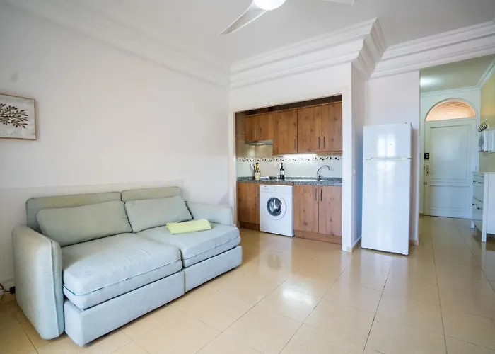 Orlando 85 Complex - Адехе